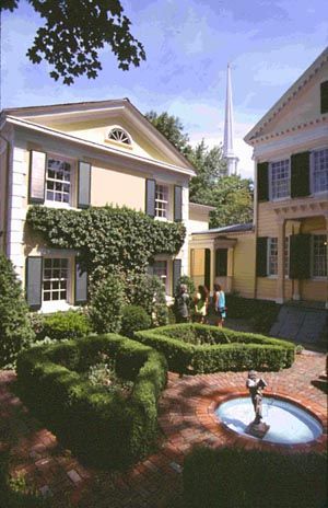 Fred J. Johnston House 5