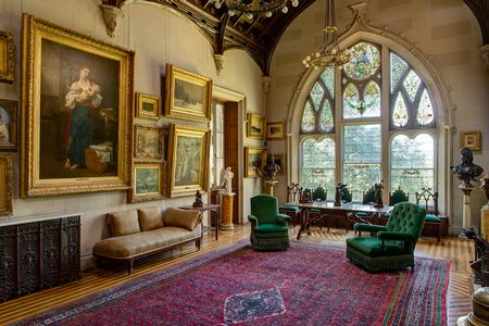 Lyndhurst  5