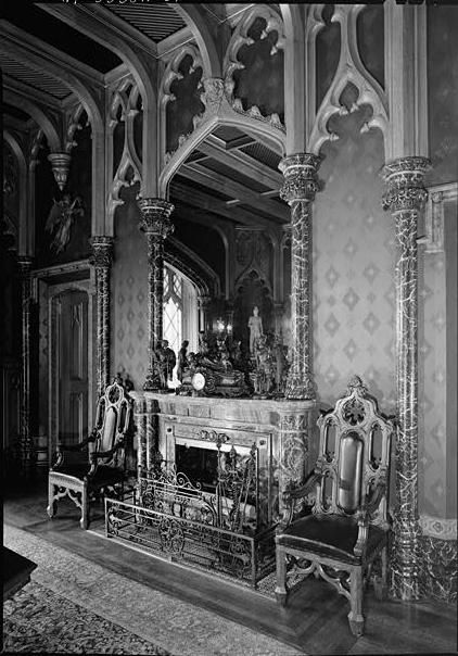 Lyndhurst  7